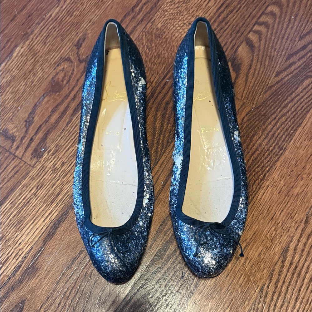 Low start  🚨🚨🚨🚨🚨Christian Louboutin Black and Silver Sequin Flats